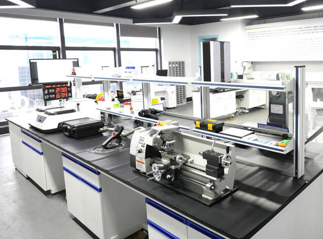 مواد کے ماخذ سے معیار کو یقینی بنانا: اینٹ سازی کے آلات کی بنیادی اہلیت کو مضبوط بنانا